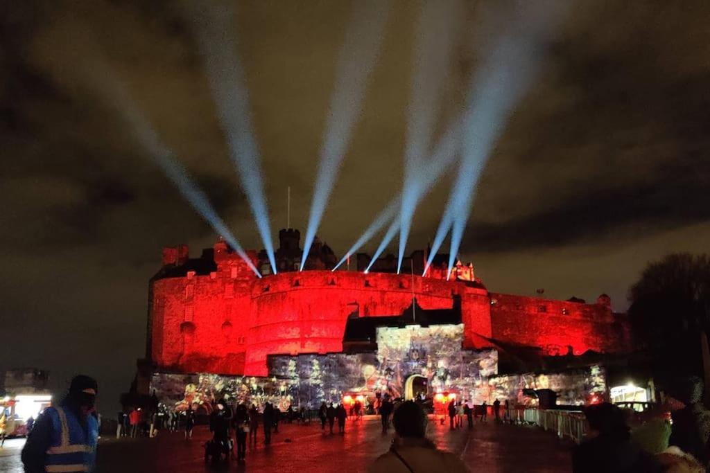 Royal Mile Apt, Just 1 Min From Edinburgh Castle! 외부 사진
