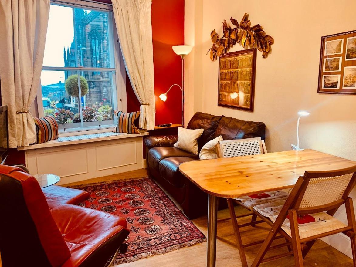 Royal Mile Apt, Just 1 Min From Edinburgh Castle! 외부 사진